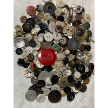 Vintage Sewing Buttons Set #60 - £10.90 GBP