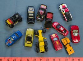 Vintage Lot of 12 Die Cast Cars Vehicles dq - £35.22 GBP