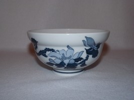 Beautiful Japanese Blue &amp; White Bowl  Signed - $3.89
