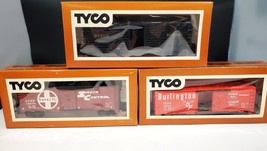 Set of 3 Vintage Tyco HO Scale Box Cars, Burlington, Santa Fe and D &amp; RGW - $39.59