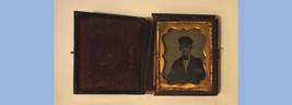 1860 Antique Ambrotype Photo~Uniform Or Soldier? Thick Glass,Brass,Wood Case - £98.88 GBP