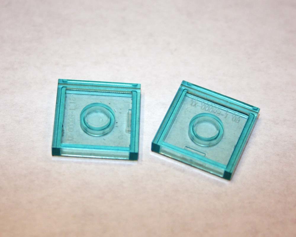 Clear Light blue ICE 2x2 construction piece X2 Minifigure US Toy - $2.00