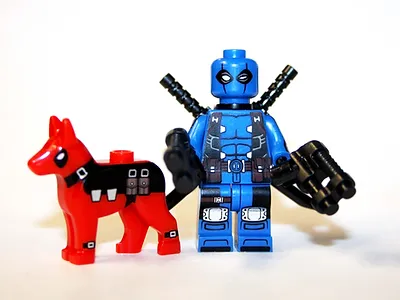 Ktoys Building Deadpool Blue With Dog Marvel Comic Minifigure - £5.45 GBP