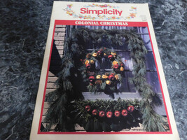 Simplicity Colonial Christmas #3667 - $2.99