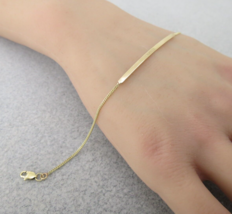 14k ID Bracelet Yellow Gold 7.25&quot; Long Slim Curb Links Lobster Catch 1.74 Grams - £111.05 GBP