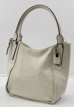 *Z1) Relic White Faux Pebble Leather Tote Slouchy Hand Bag Purse - $218.02 MXN