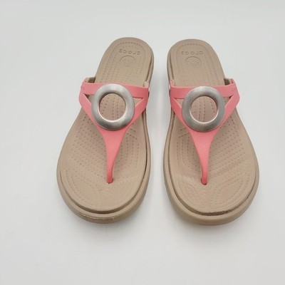 Crocs Sanrah Matte Circle Wedge Flip Sandal Women's Size 8 Coral/Tumbleweed  Item image 2