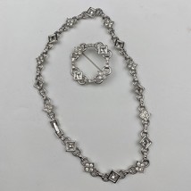Vintage Signed Monet Beautiful Clear Square &amp; Round Rhinestones Brooch Pin - £41.10 GBP