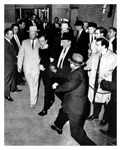 Jack Ruby Prepares To Shoot Lee Harvey Oswald 11/24/63 Jfk Assassin 8X10 Photo - £6.63 GBP