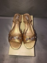 Annie Shoes Edie Womens Dress Sandal Gold Size 7M - £24.48 GBP