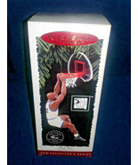 Shaquille Shaq O'Neal 1995 Hallmark Basketball Christmas Ornament Original Box - $6.99