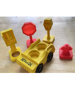 Fisher-Price Little People Vintage Main Street Yellow Taxi Car &amp; Accesso... - $27.02 CAD
