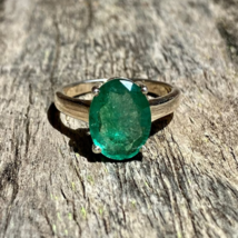 Oval Shape Emerald Gemstone Ring Woman And Men Birthstone Gift Promise Ring - £40.82 GBP