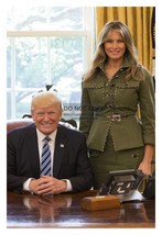 PRESIDENT DONALD TRUMP AND MELANIA IN THE OVAL OFFICE 4X6 PHOTO - £8.32 GBP