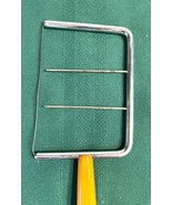 Vintage Wire Cheese Cutter 2 Tines Butterscotch Bakelite Handle 8.5&quot; Length - $169.16 MXN