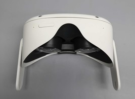 Meta Quest 2 256GB Advanced All-In-One VR Headset ISSUE image 5