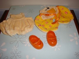 Muffy Vanderbear Chick Outfit Only - $259.38 MXN