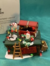 Dept Department 56 Heritage Village Untangle The Christmas Lights 56374 W/Box - £29.68 GBP