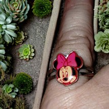 Really cute little Minnie Mouse ring size 5 - £14.02 GBP