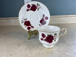 Queen Anne No.8626 Blood Red Roses Tea Cup And Saucer Set - $14.74