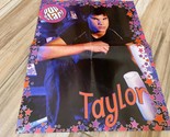 Taylor Lautner Selena Gomez teen magazine poster clipping squatting Twil... - $5.00