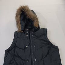 GAP Vest Women’s Black Medium Puffer Removeable Hoodie Primaloft Zip Up Pockets image 12