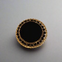 Black And Gold Brooch - $182.44 MXN