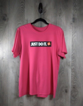 Nike Women&#39;s The Nike Tee Just Do It Graphic T-Shirt Athletic Cut Medium Pink - £11.41 GBP