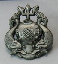 Us Army Diver Dive Master Emblem Logo Pin Badge 1.25 Inches - £4.50 GBP