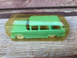 VTG. F &amp; F MOLD &amp; DIE WORKS FORD COUNTRY SEDAN WAGON PLASTIC CAR CEREAL ... - £11.59 GBP