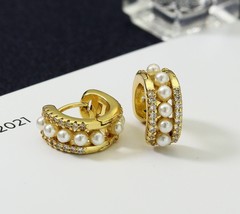 CZ Gold Pearl Huggie Earrings, Sku#Y732 - £5.16 GBP