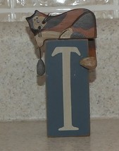 VINTAGE HAND PAINTED WOODEN FOLK ART CAT SHELF SITTER FIGURINE - $6.44