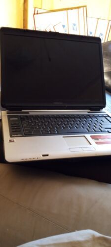 Toshiba Satellite A135-S4527 15.4in. (120GB, Intel Pentium Dual Core,... - $89.10