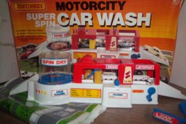 Matchbox Motorcity Car Wash RARE playset - £214.88 GBP