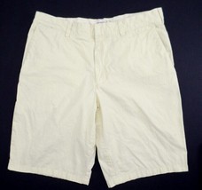 Club Monaco Men&#39;s Casual Walking Shorts 32 Pale Yellow - £15.07 GBP