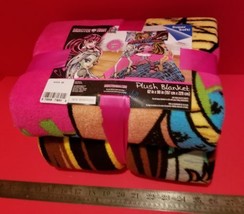 Monster High Plush Blanket 62&quot; x 90&quot; Super Soft Pink Polyester Bed Cover Bedding - £22.53 GBP