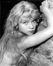 Marion Michael as Liane Jungle Goddess leaning against tree 8x10 inch photo - £7.64 GBP