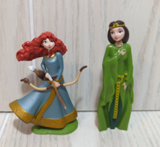 Disney Brave Merida set 2 USED Toys Action Figures Queen Elinor Mom green dress - £4.69 GBP