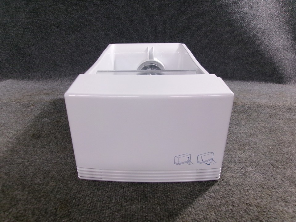 WR17X23191 GE REFRIGERATOR ICE BUCKET ASSEMBLY - $60.00