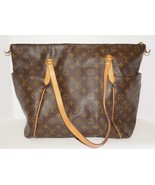 Louis Vuitton Authentic Totally MM Monogram Shoulder Tote Bag - $734.99