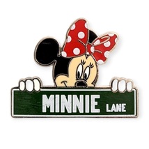 Minnie Mouse Disney Pin: Minnie Lane Street Sign - £10.30 GBP