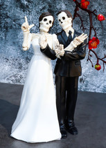 Love Never Dies Skeleton Wedding Couple Bride and Groom Love Hand Sign Figurine - £23.11 GBP