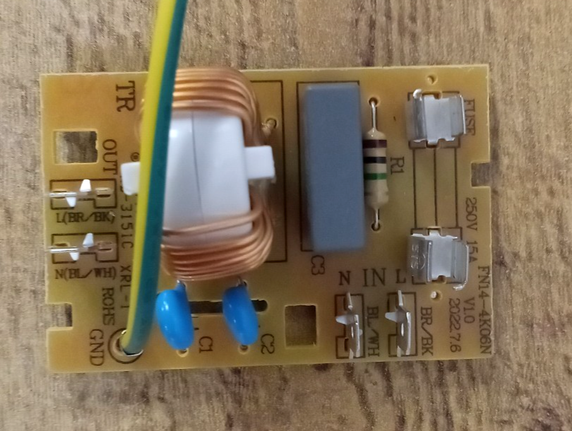 Noise Filter Board FN14-4K06N (NO FUSE) Mainstays 0.7 Cu Ft 700 Watt Mic... - $6.97