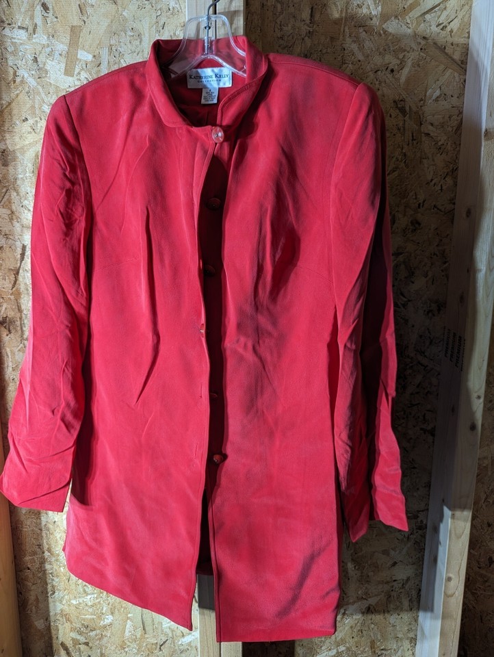 Katherine Kelly red size 6 button up 100% silk top with acetate lining - $25.73 Katherine Kelly red size 6 button up 100% silk top with acetate lining - $25.73