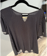 Coco&#39;s CloZet Black with White Stripes Shirt  Women&#39;s Size XL - $16.82