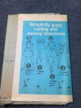 Simplicity 8362 Skirt Pantskirt Sewing Pattern 1970s 23" Waist uncut - $11.94