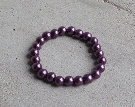 Dark Purple Shiny Faux Pearl Beaded Bracelet Smooth Stretchy Elastic Small Wrist - £9.49 GBP