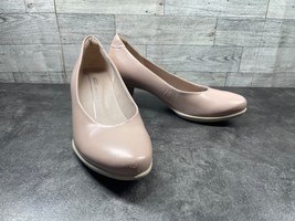 Ecco Heels Women 4M Sculptured 45 Shoes Blush Pink  Slip On Leather Pumps - $27.54
