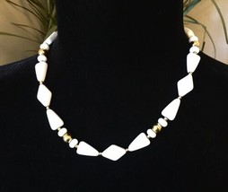 Vintage White &amp; Gold Tone Trifari Necklace 17&quot; Tilted Square &amp; Round Beads - £15.62 GBP