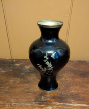 Vtg Korean 9&quot; Black Lacquer Vase Brass &amp; Mother of Pearl Inlay EUC - $28.84